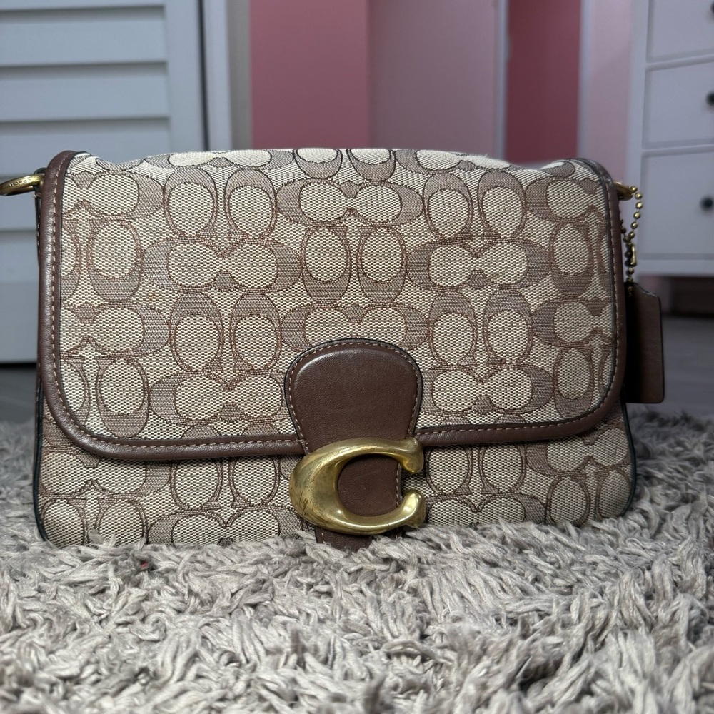 Soft Tabby Shoulder Bag In Signature Jacquard